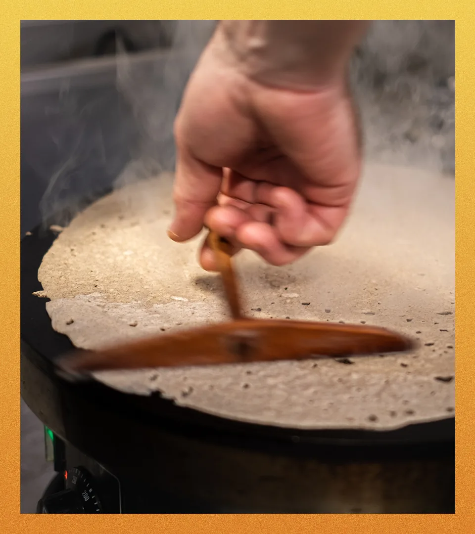 Krügen, crêperie bigoudène, le détail de la garniture, RAAD Studio de Création