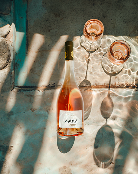 Production en compositing entre un shooting produit par RAAD Paris et Midjourney